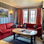 3-story Perfect For Up To 10 Guests *