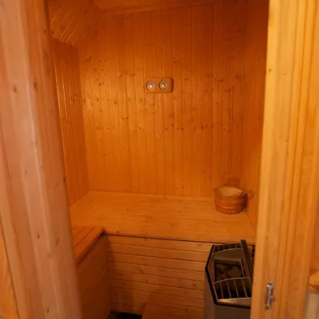 Daire 3-story Perfect For Up To 10 Guests Beitostolen