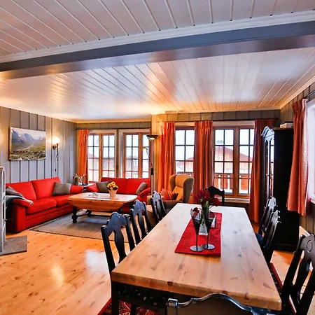 Daire 3-story Perfect For Up To 10 Guests Beitostolen