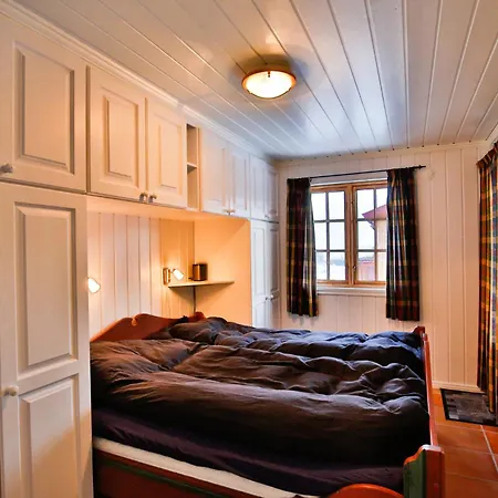 3-story Perfect For Up To 10 Guests