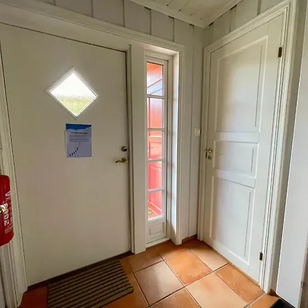 Daire 3-story Perfect For Up To 10 Guests Beitostolen