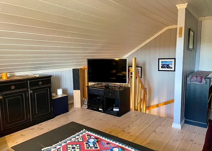 3-story Perfect For Up To 10 Guests